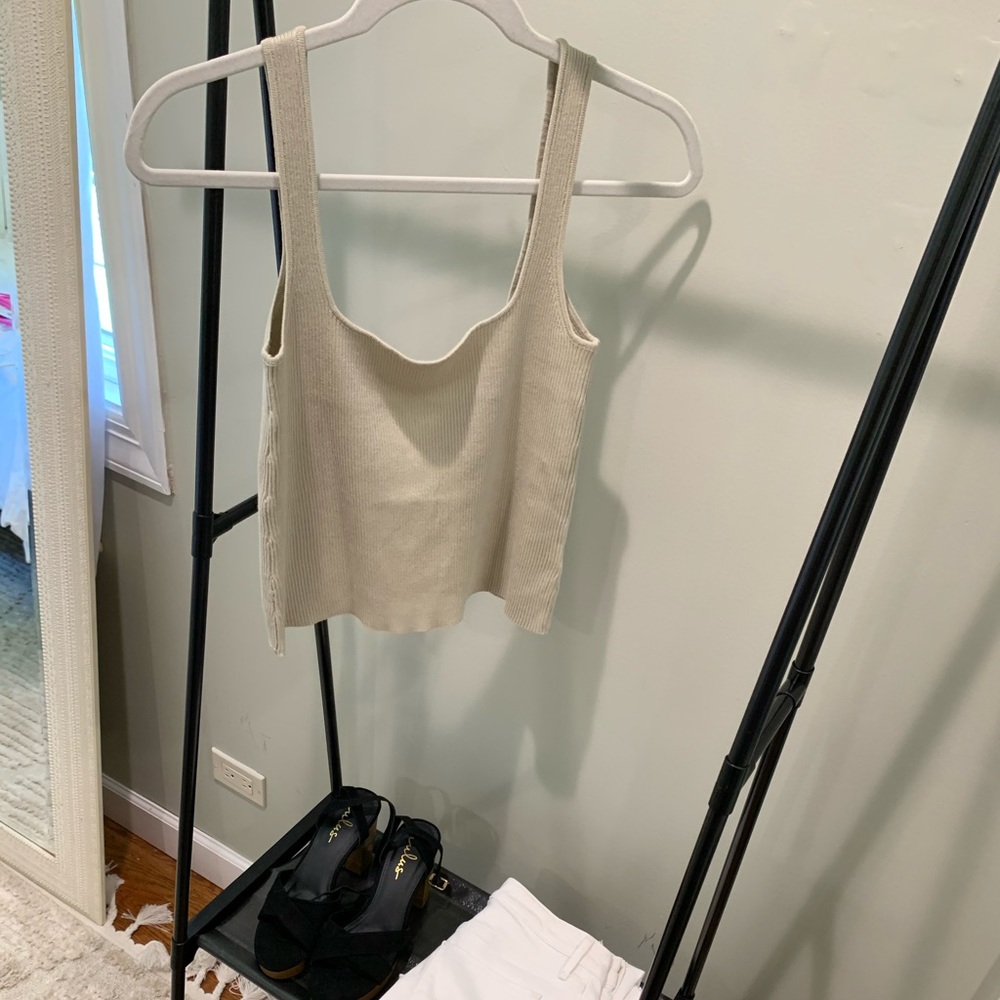 Lulu’s Olive/Tan Tie Back Sweater Tank Top